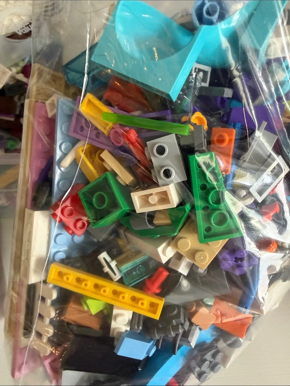 Mixed LEGO Building Brick Lot - Multi Color Assortment